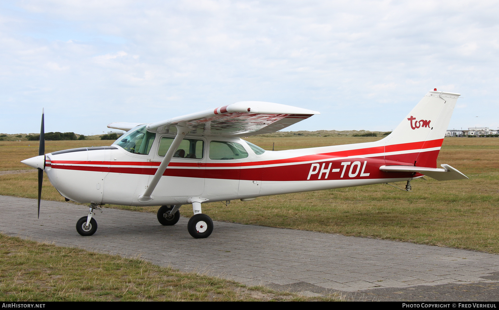 Aircraft Photo of PH-TOL | Cessna 172M Skyhawk II | Vliegbedrijf Tom van der Meulen | AirHistory.net #337196