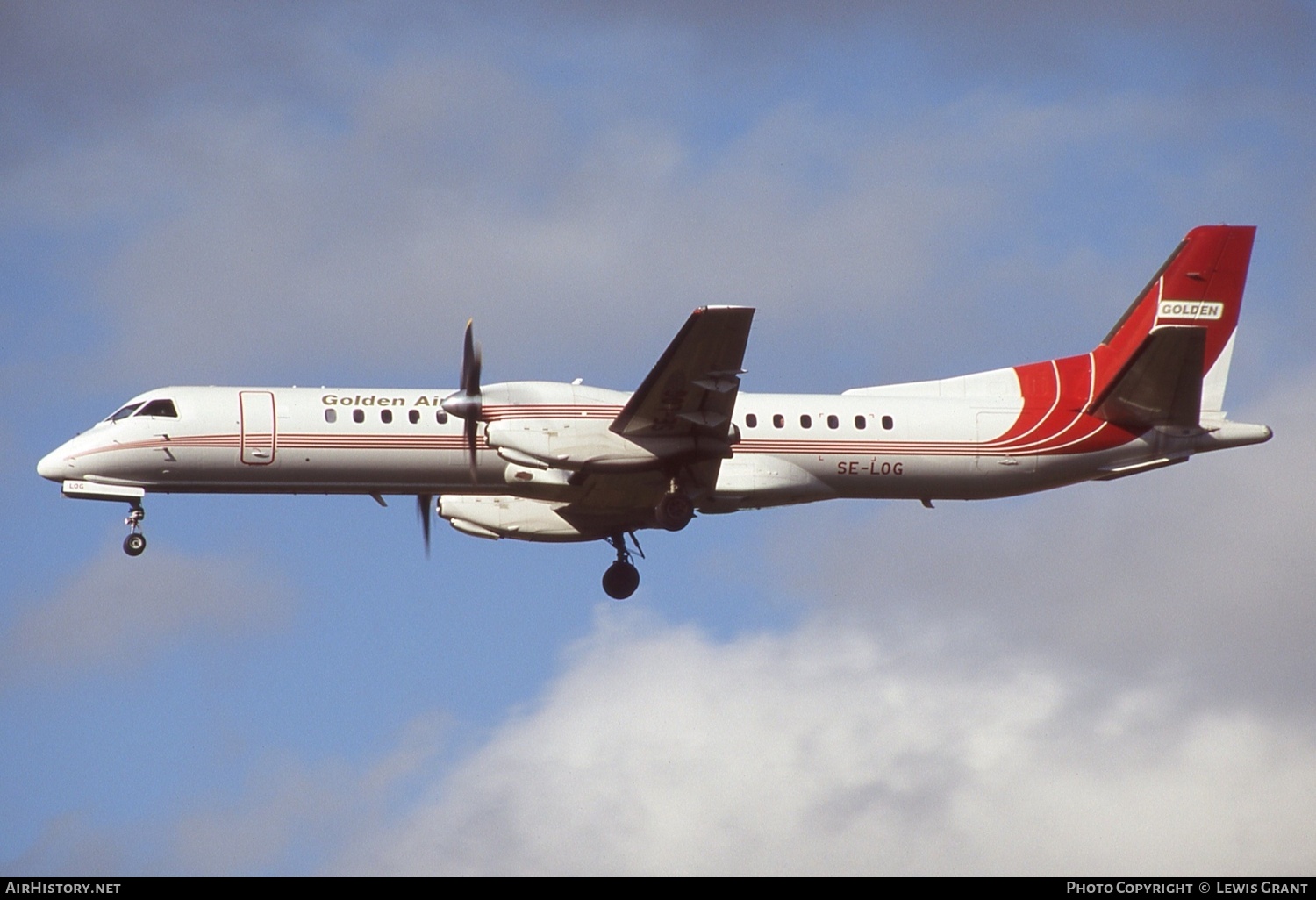 Aircraft Photo of SE-LOG | Saab 2000 | Golden Air | AirHistory.net #337261