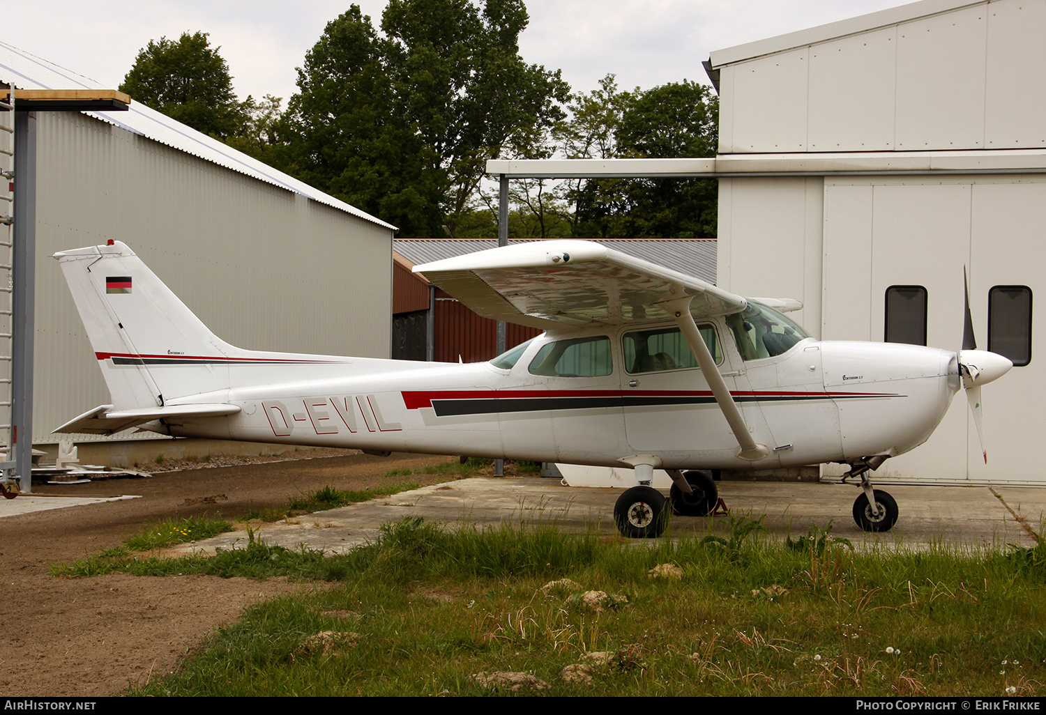 Aircraft Photo of D-EVIL | Cessna 172N Skyhawk | AirHistory.net #337300