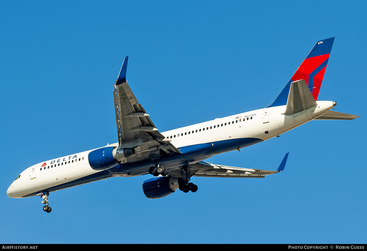 Aircraft Photo of N699DL | Boeing 757-232 | Delta Air Lines | AirHistory.net #337316