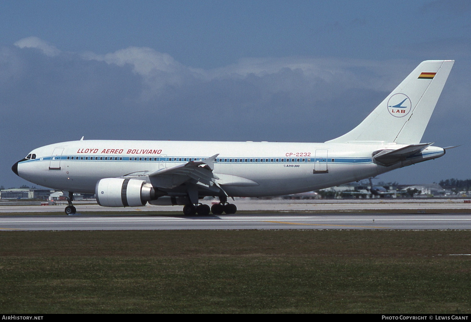 Aircraft Photo of CP-2232 | Airbus A310-304 | Lloyd Aereo Boliviano - LAB | AirHistory.net #337360