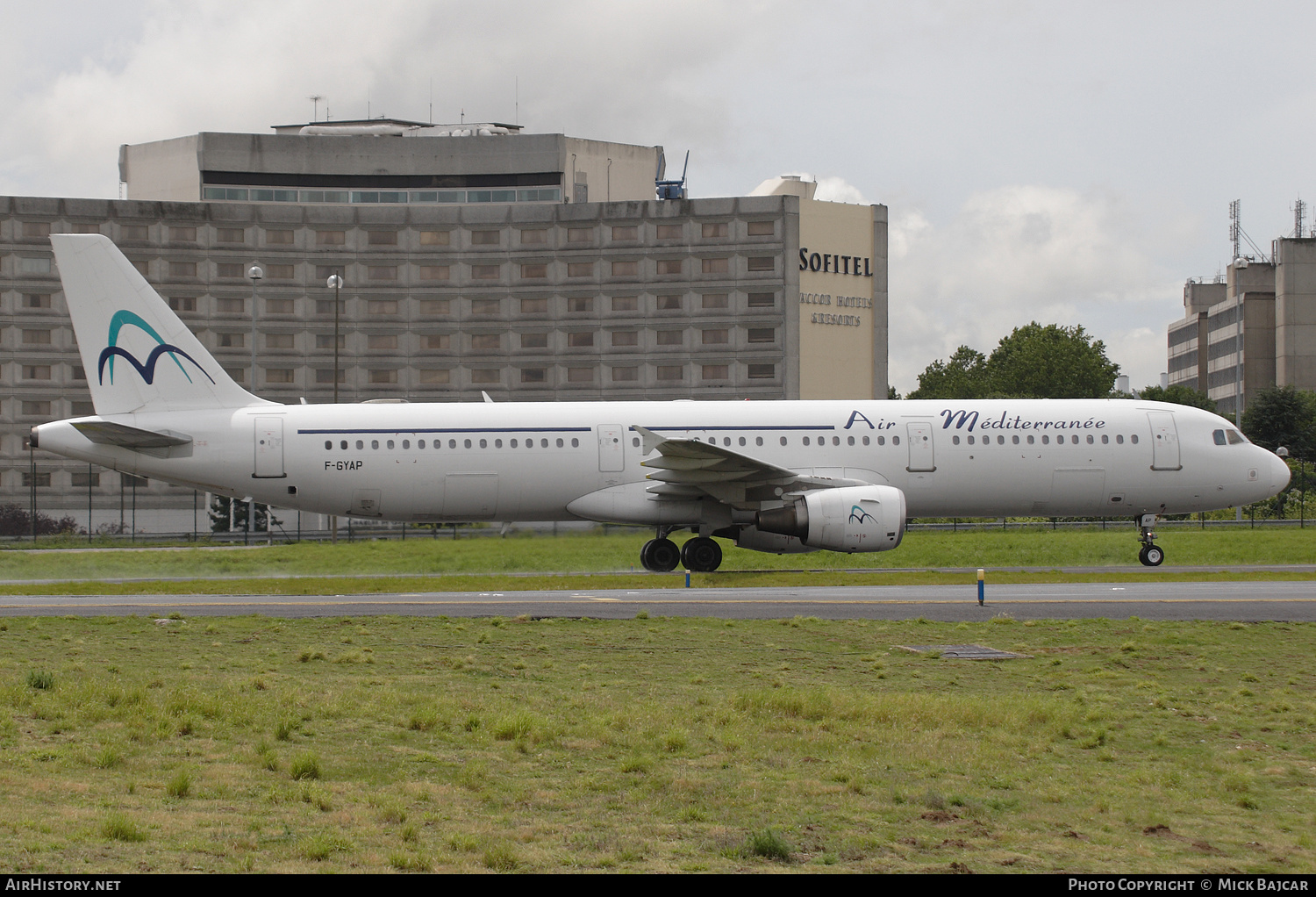 Aircraft Photo of F-GYAP | Airbus A321-111 | Air Méditerranée | AirHistory.net #337455