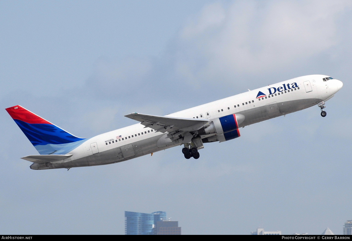 Aircraft Photo of N139DL | Boeing 767-332 | Delta Air Lines | AirHistory.net #337470
