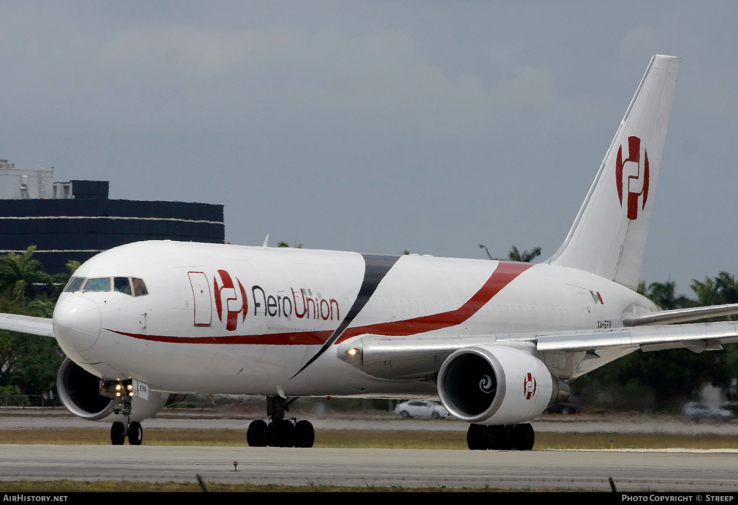 Aircraft Photo of XA-EFR | Boeing 767-241/ER(BDSF) | AeroUnion | AirHistory.net #337476