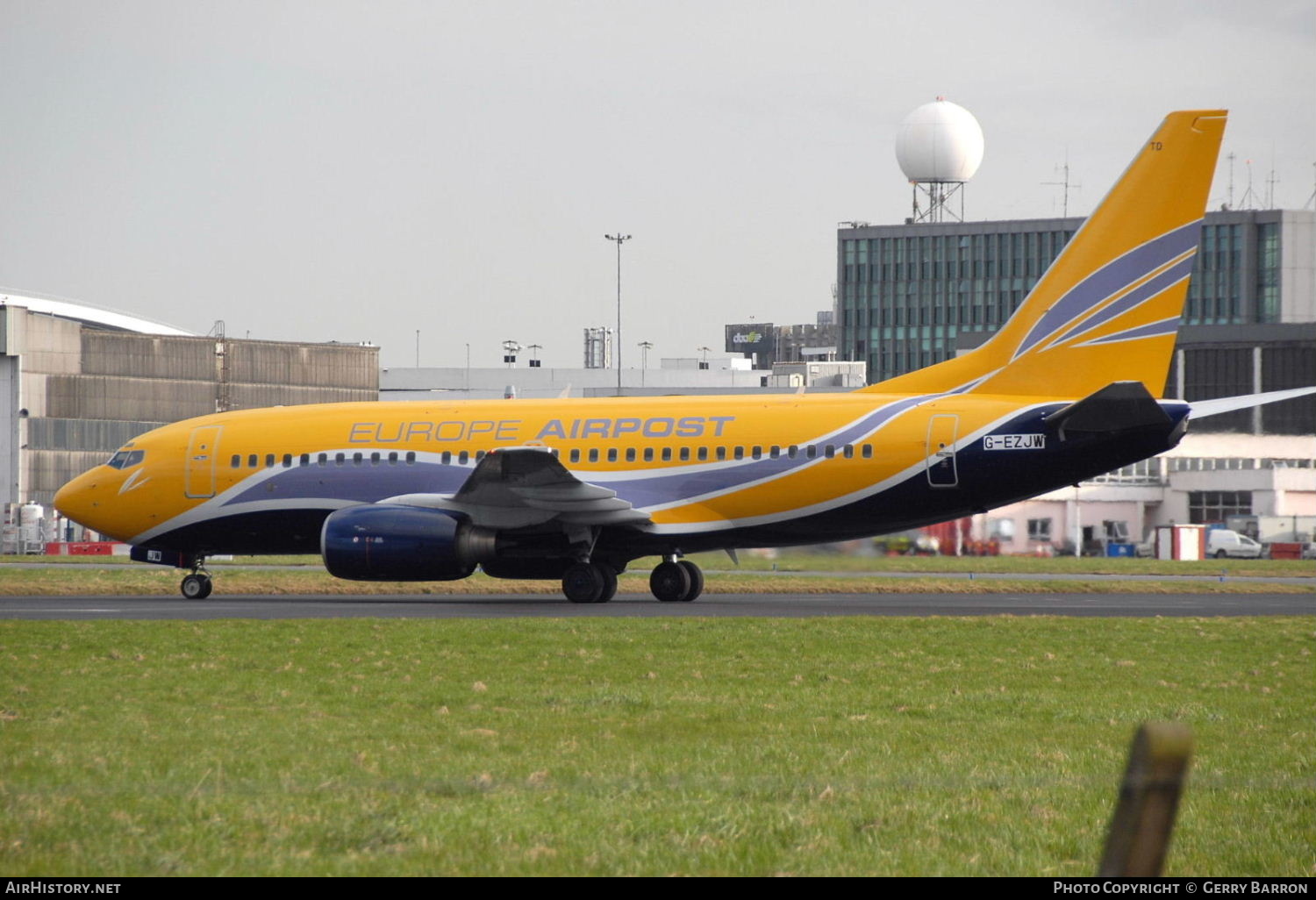 Aircraft Photo of G-EZJW | Boeing 737-73V | Europe Airpost | AirHistory.net #337499