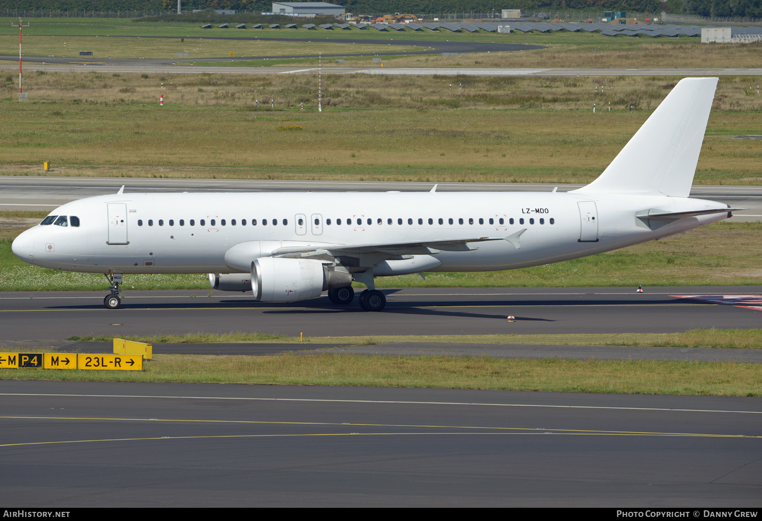 Aircraft Photo of LZ-MDO | Airbus A320-214 | AirHistory.net #337504