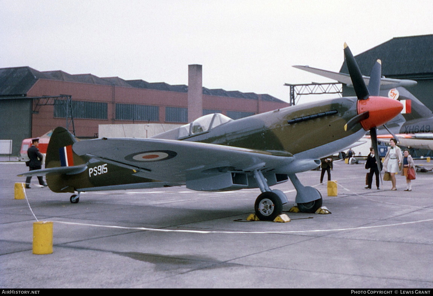 Aircraft Photo of PS915 | Supermarine 389 Spitfire PR19 | UK - Air Force | AirHistory.net #337547