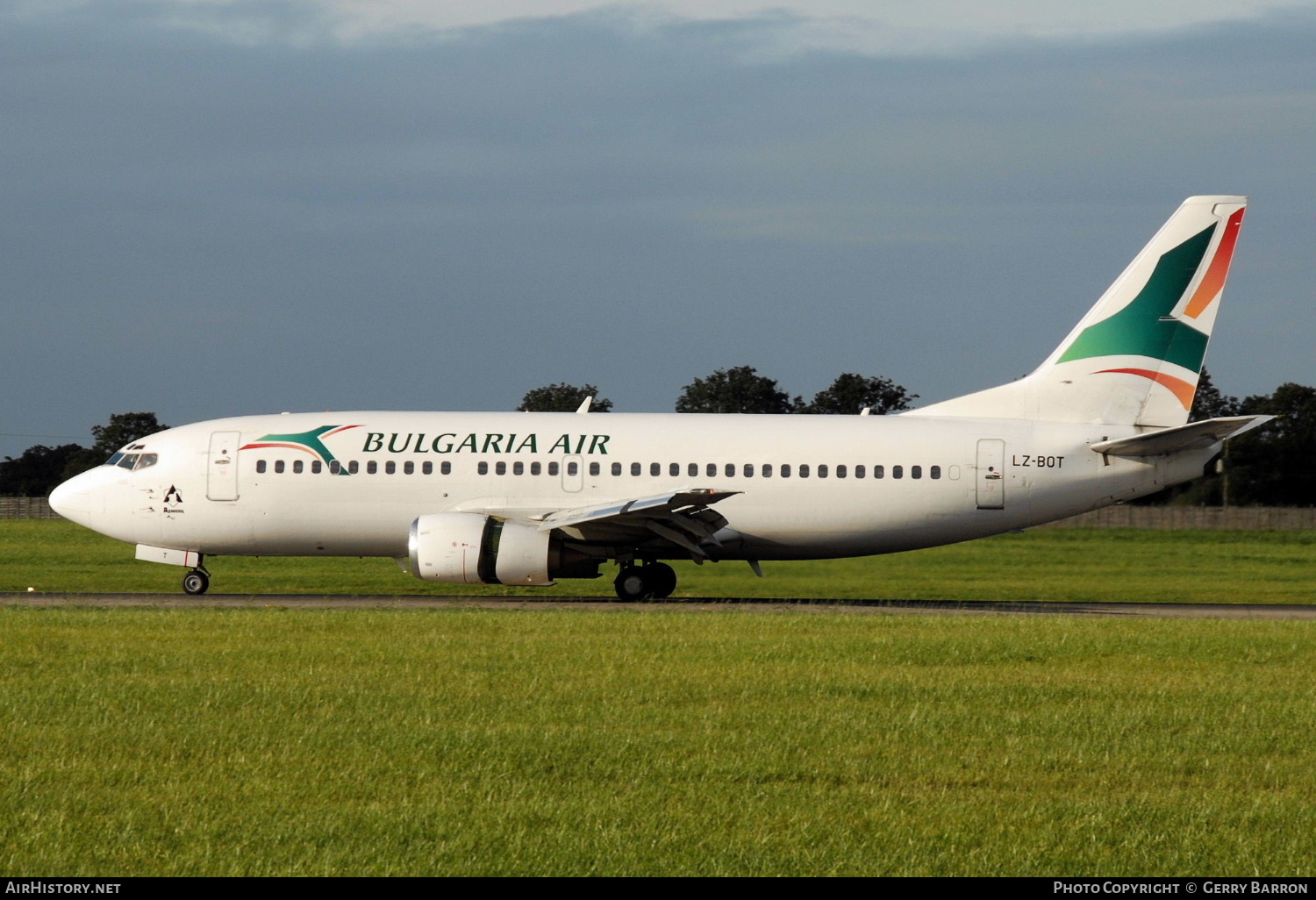 Aircraft Photo of LZ-BOT | Boeing 737-322 | Bulgaria Air | AirHistory.net #337599