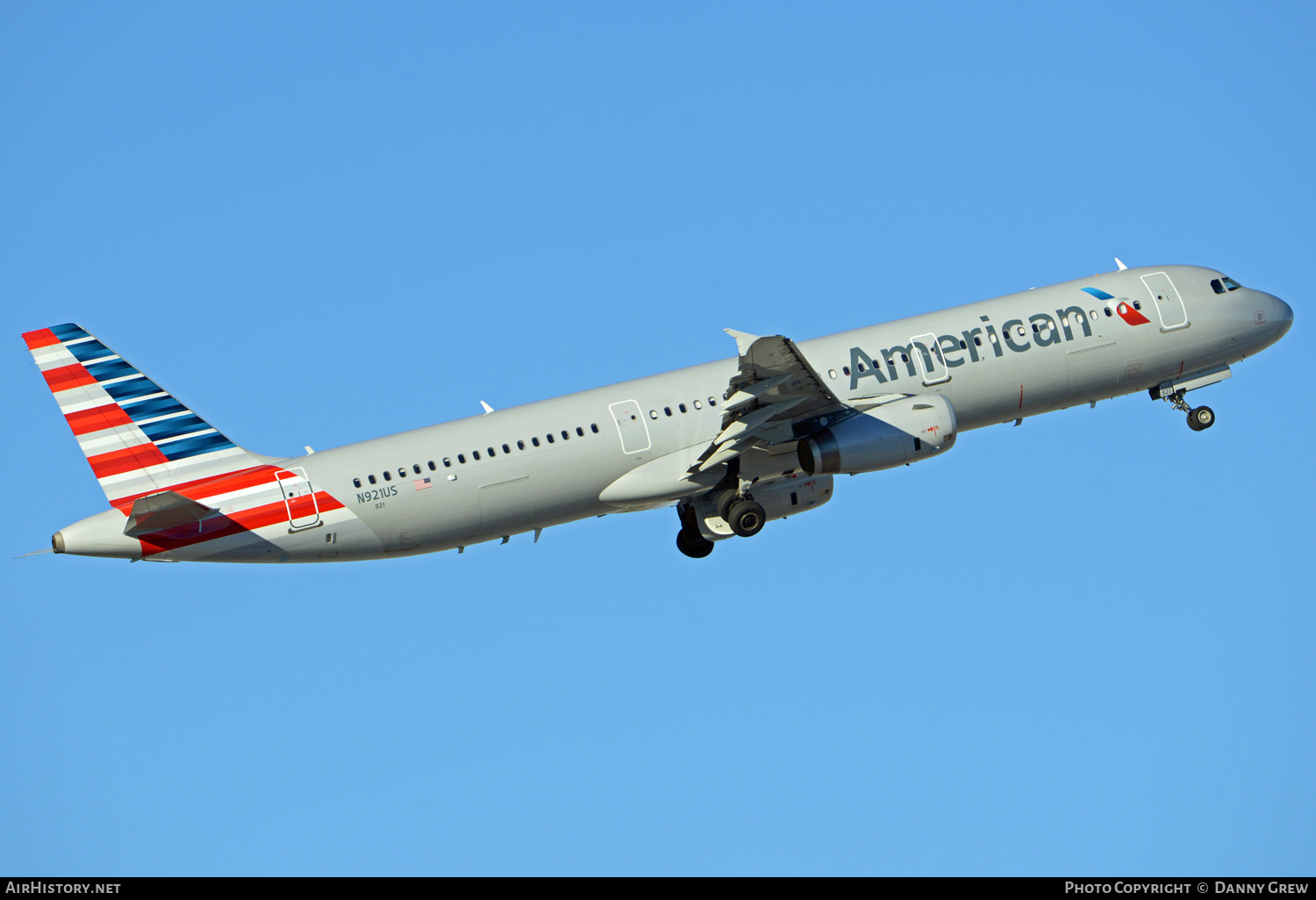 Aircraft Photo of N921US | Airbus A321-231 | American Airlines | AirHistory.net #337619