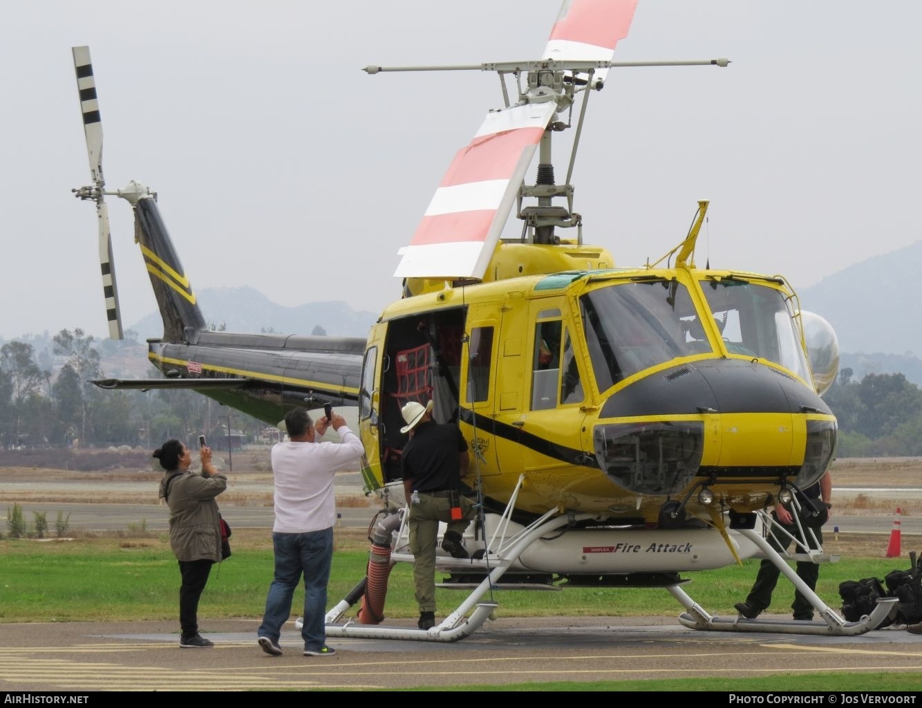 Aircraft Photo of N16HX | Bell 205A-1 | Helicopter Express | AirHistory.net #337645