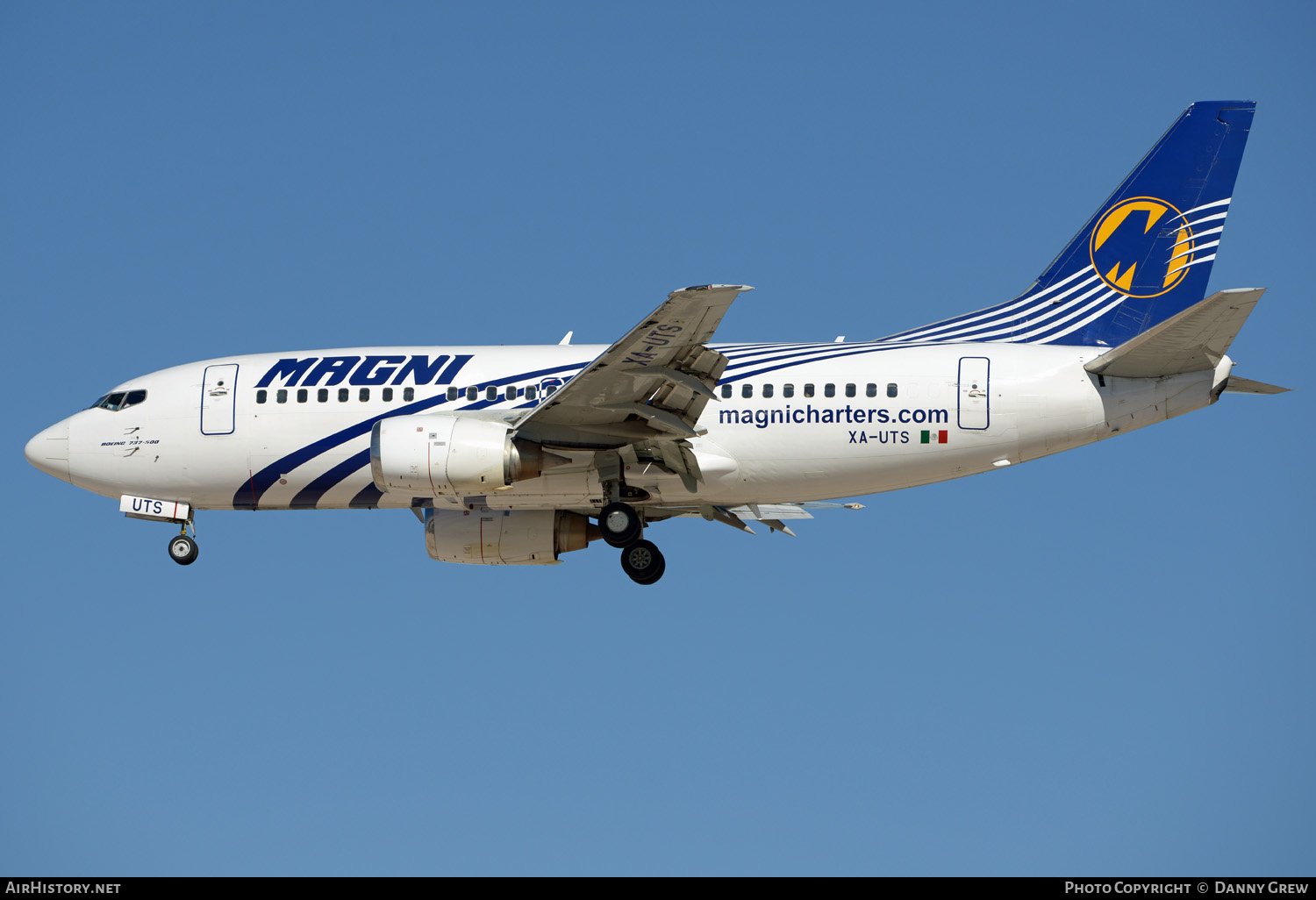 Aircraft Photo of XA-UTS | Boeing 737-55D | Magnicharters | AirHistory.net #337669