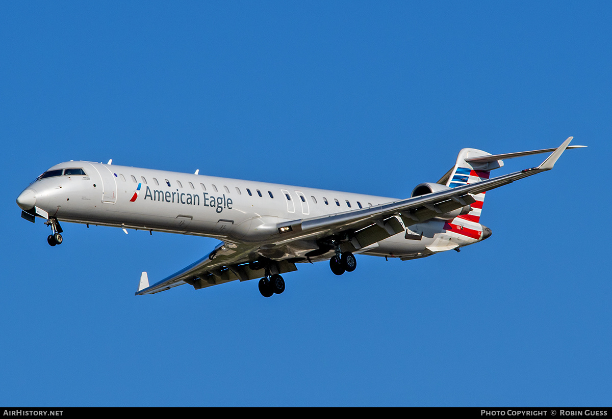 Aircraft Photo of N957LR | Bombardier CRJ-900LR (CL-600-2D24) | American Eagle | AirHistory.net #337690