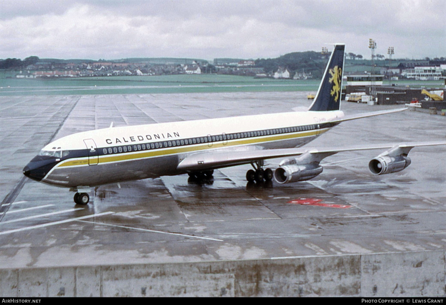 Aircraft Photo of G-AYEX | Boeing 707-355C | Caledonian Airways | AirHistory.net #337724
