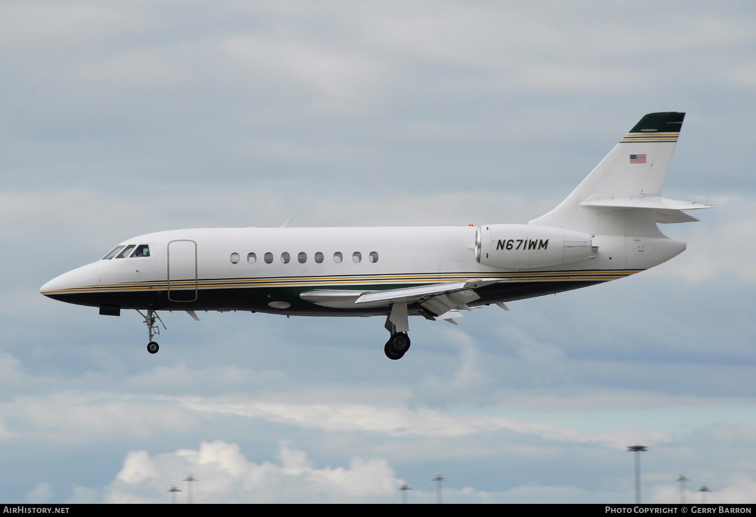 Aircraft Photo of N671WM | Dassault Falcon 2000 | AirHistory.net #337810