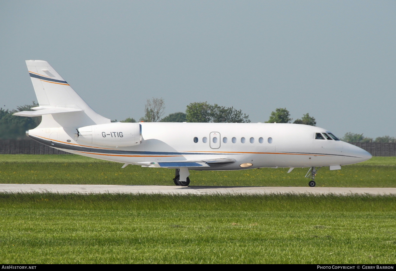 Aircraft Photo of G-ITIG | Dassault Falcon 2000EX | AirHistory.net #337821