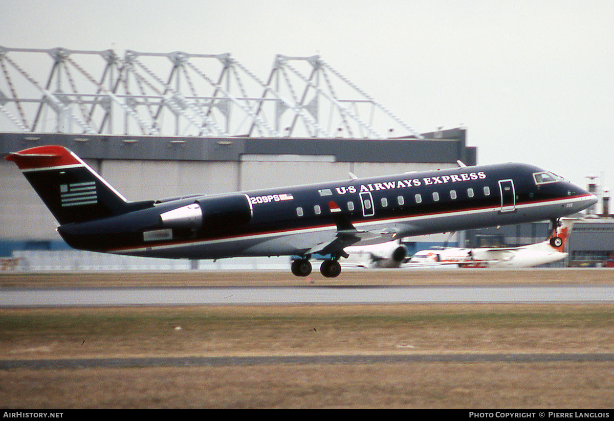 Aircraft Photo of N209PS | Bombardier CRJ-200ER (CL-600-2B19) | US Airways Express | AirHistory.net #337837