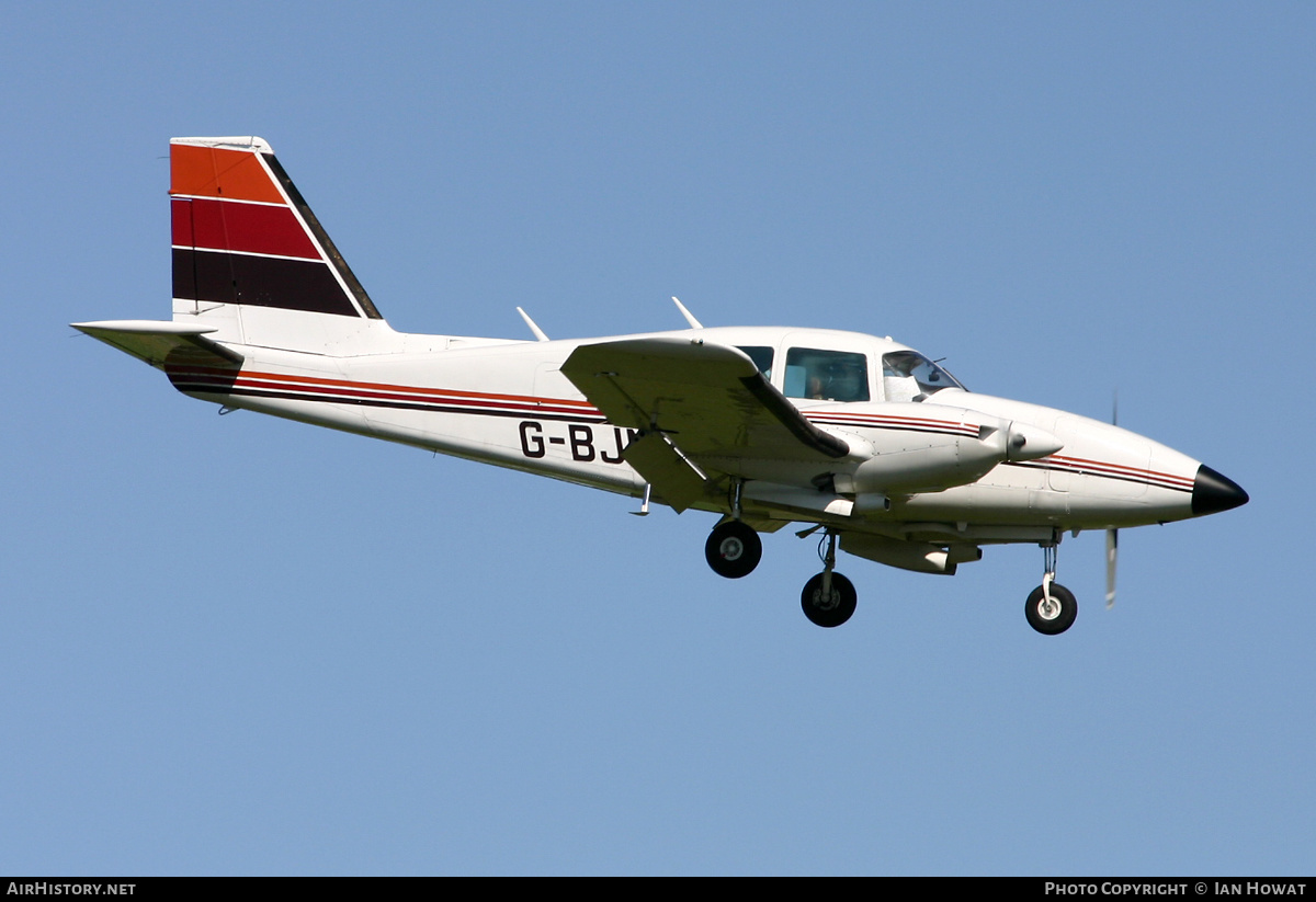 Aircraft Photo of G-BJNZ | Piper PA-23-250 Aztec F | AirHistory.net #337845