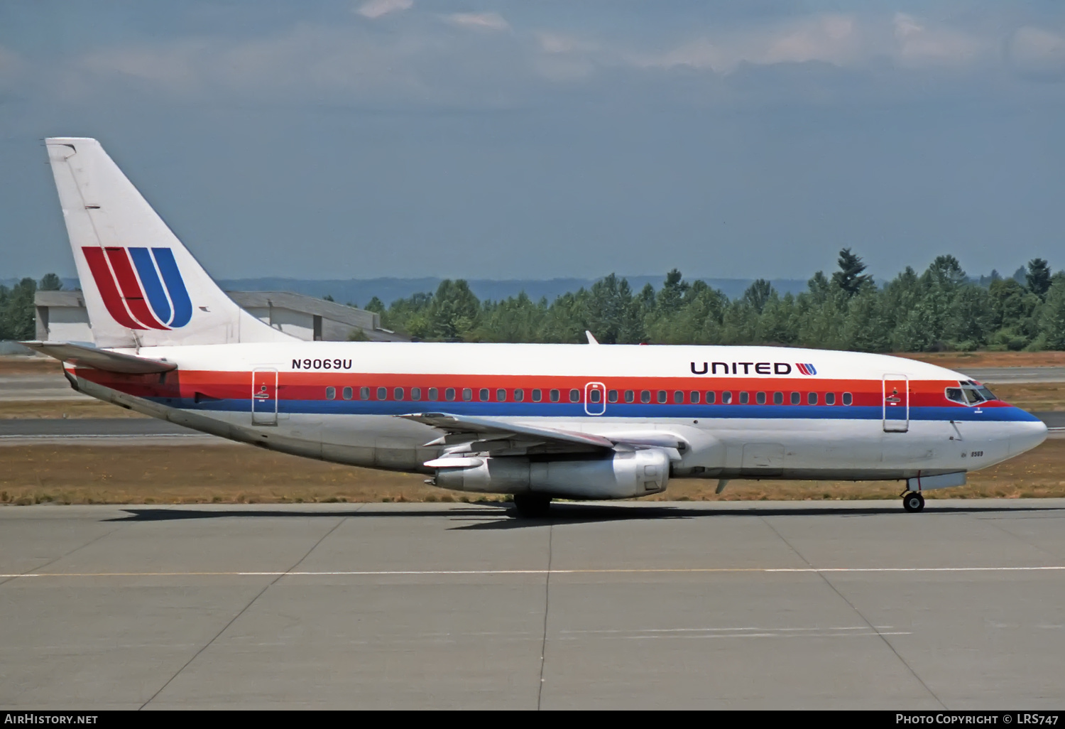 Aircraft Photo of N9069U | Boeing 737-222 | United Airlines | AirHistory.net #337902