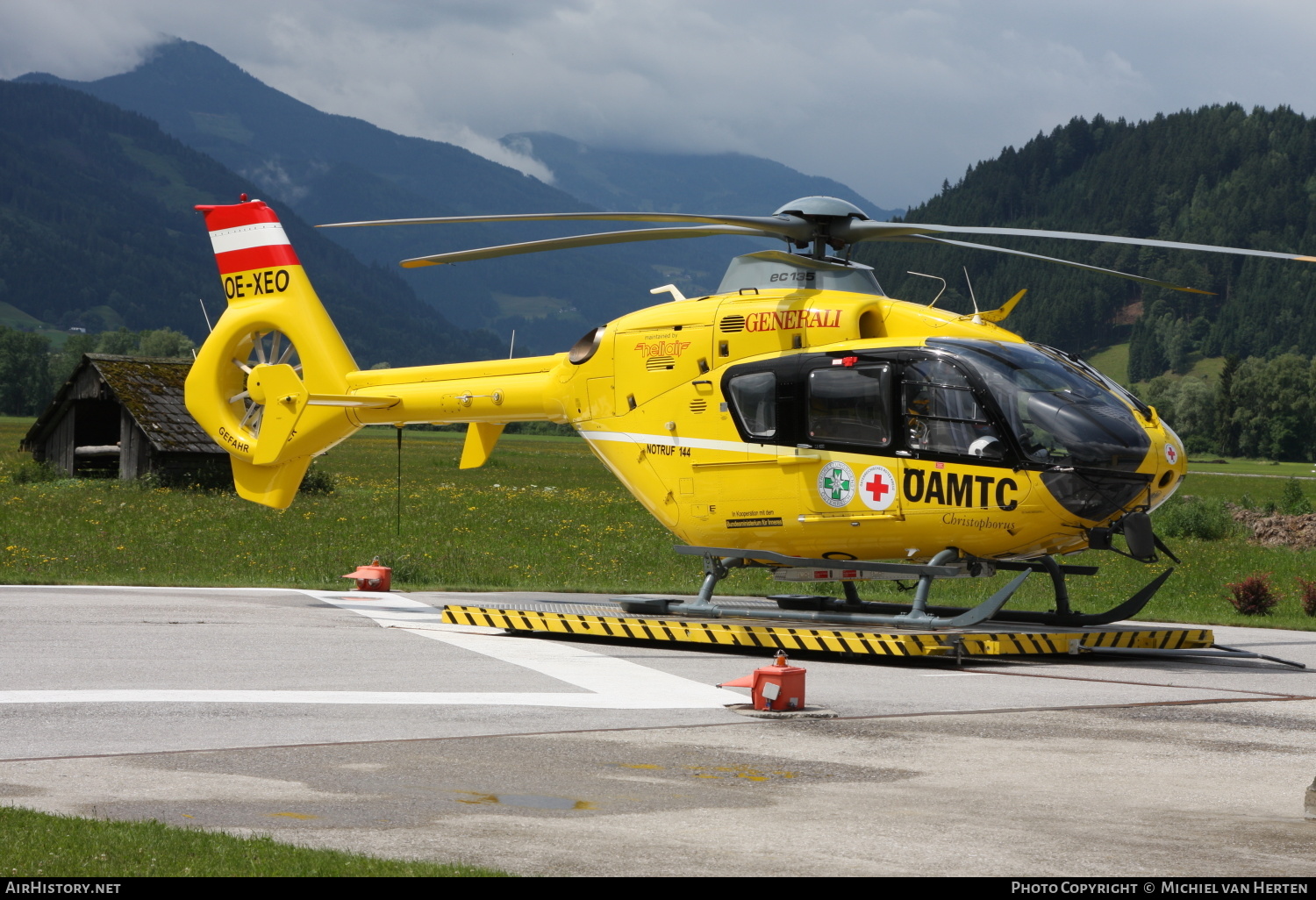 Aircraft Photo of OE-XEO | Eurocopter EC-135T-2 | ÖAMTC | AirHistory.net #338117