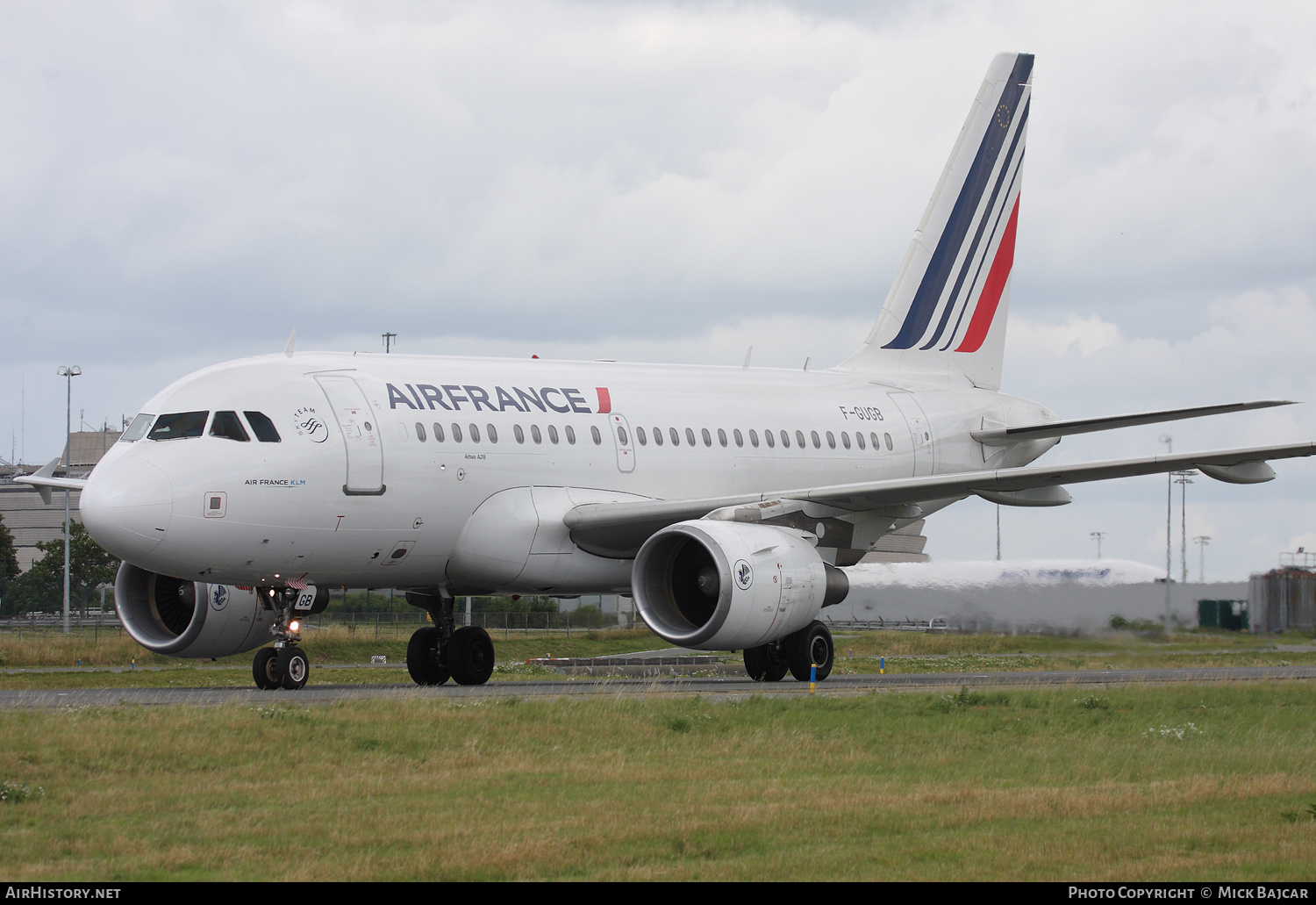 Aircraft Photo of F-GUGB | Airbus A318-111 | Air France | AirHistory.net #338182