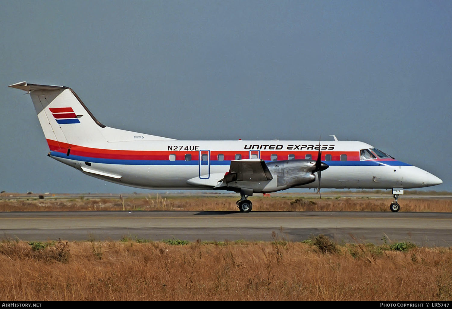 Aircraft Photo of N274UE | Embraer EMB-120RT Brasilia | United Express | AirHistory.net #338234