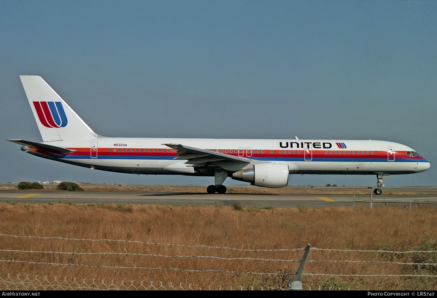 Aircraft Photo of N532UA | Boeing 757-222 | United Airlines | AirHistory.net #338249