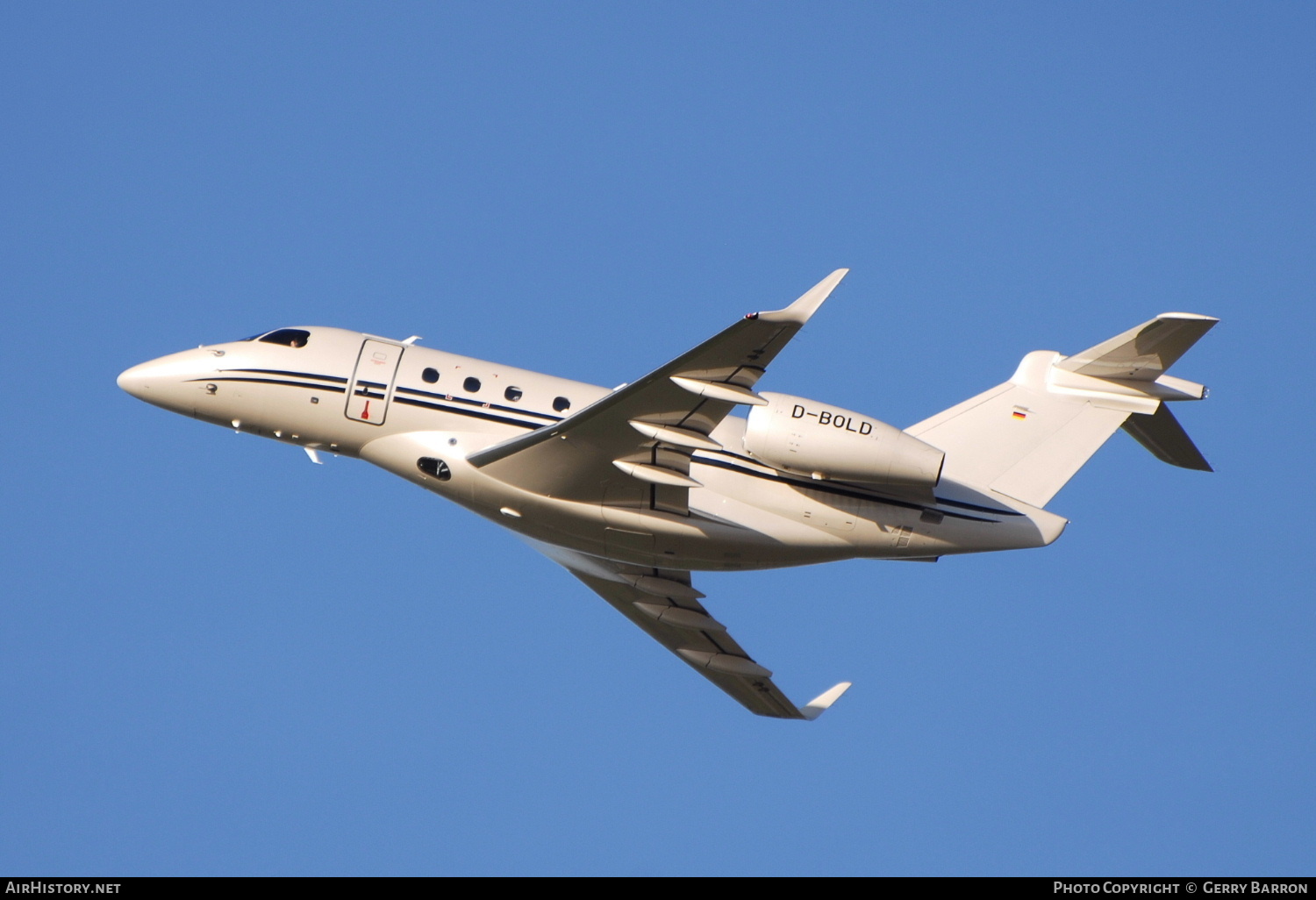 Aircraft Photo of D-BOLD | Embraer EMB-545 Legacy 450 | AirHistory.net #338262