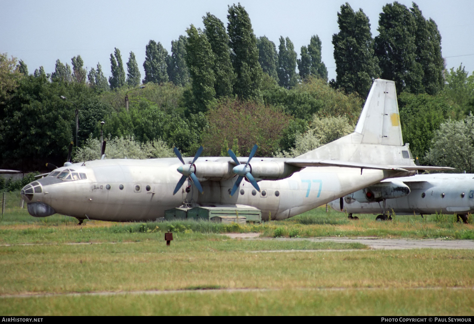 Aircraft Photo of 77 blue | Antonov An-12BK | Ukraine - Air Force | AirHistory.net #338325