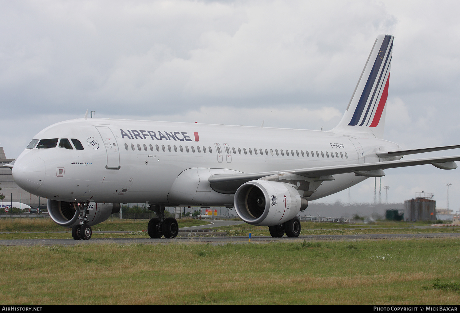 Aircraft Photo of F-HEPB | Airbus A320-214 | Air France | AirHistory.net #338360