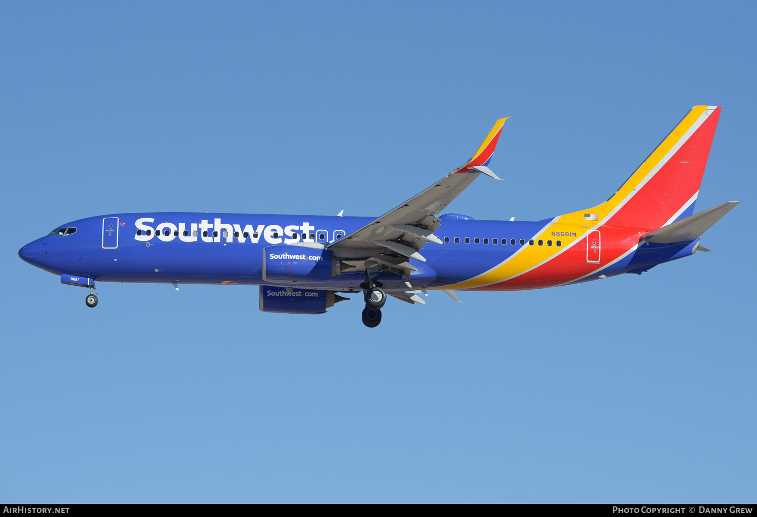 Aircraft Photo of N8681M | Boeing 737-8H4 | AirHistory.net #338408