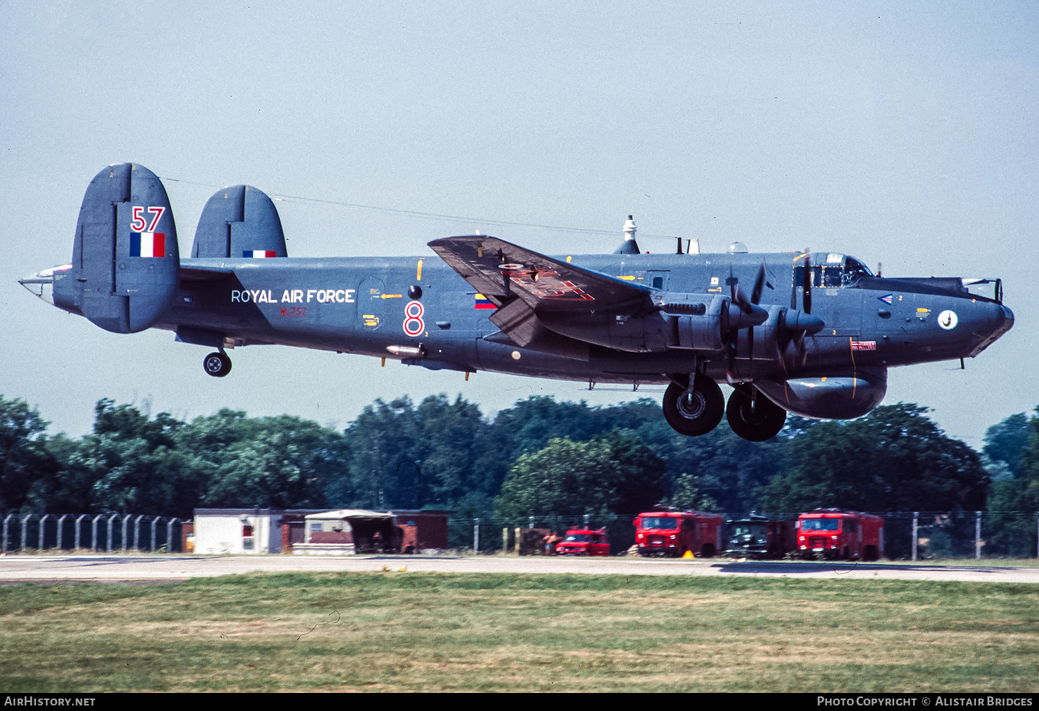 Aircraft Photo of WL757 | Avro 696 Shackleton AEW2 | UK - Air Force | AirHistory.net #338499