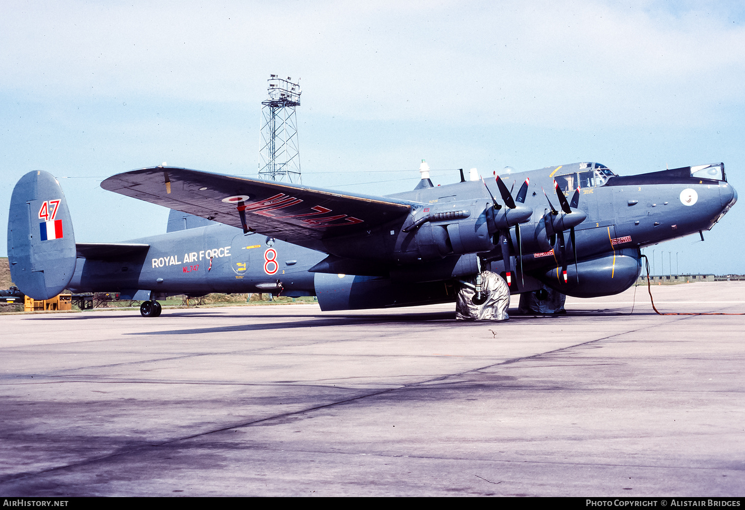 Aircraft Photo of WL747 | Avro 696 Shackleton AEW2 | UK - Air Force | AirHistory.net #338525