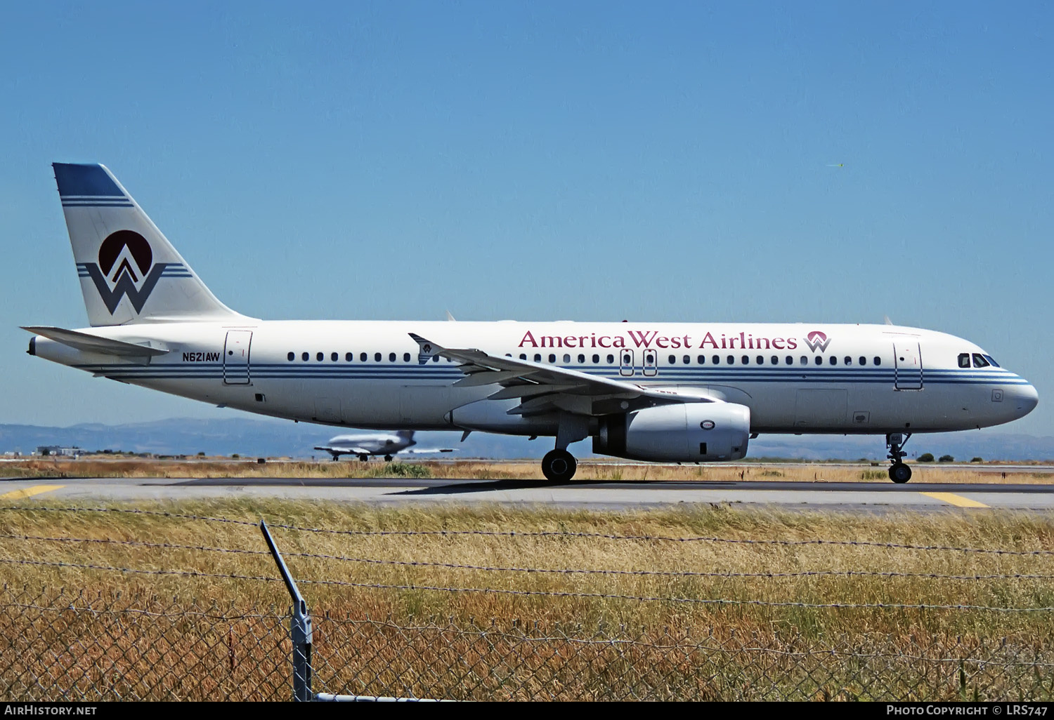 Aircraft Photo of N621AW | Airbus A320-231 | America West Airlines | AirHistory.net #338587