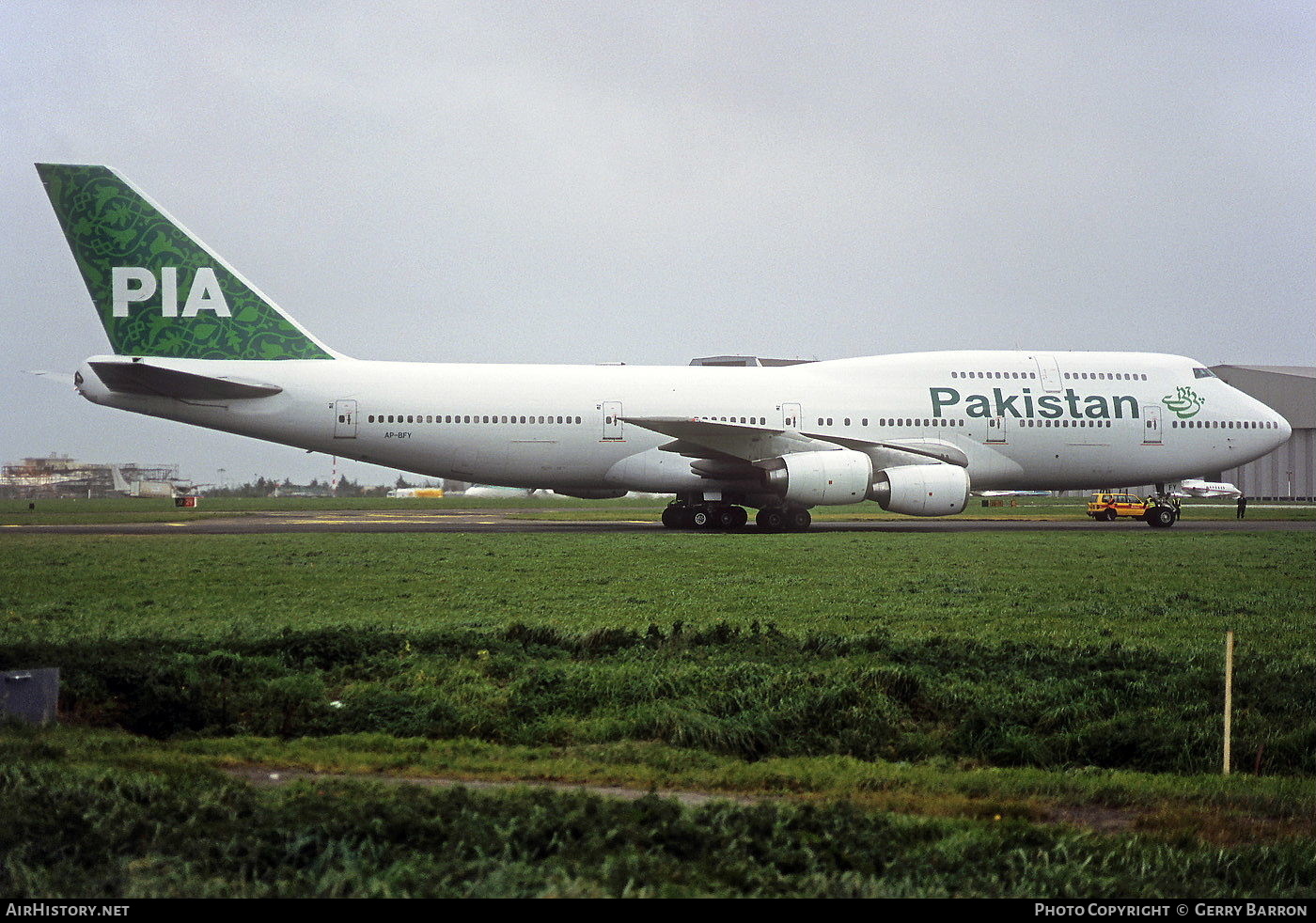 Aircraft Photo of AP-BFY | Boeing 747-367 | Pakistan International Airlines - PIA | AirHistory.net #338623