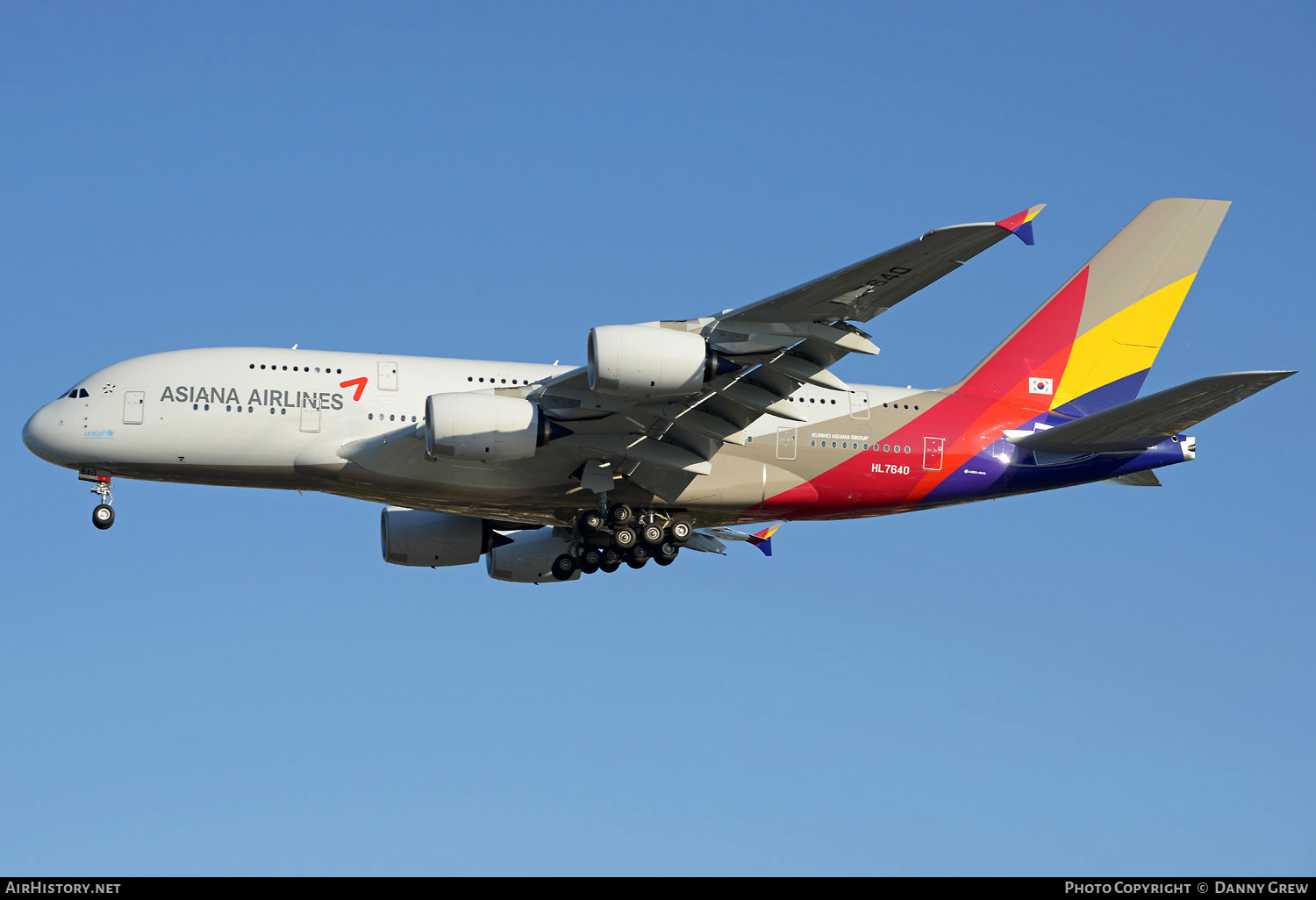 Aircraft Photo of HL7640 | Airbus A380-841 | Asiana Airlines | AirHistory.net #338710