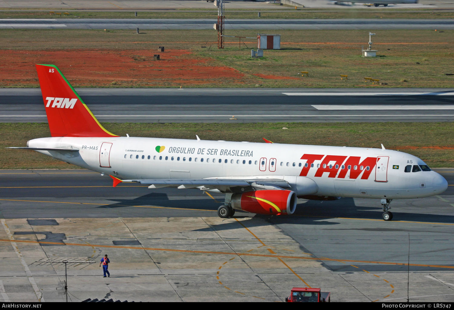 Aircraft Photo of PR-MAS | Airbus A320-232 | TAM Linhas Aéreas | AirHistory.net #338711