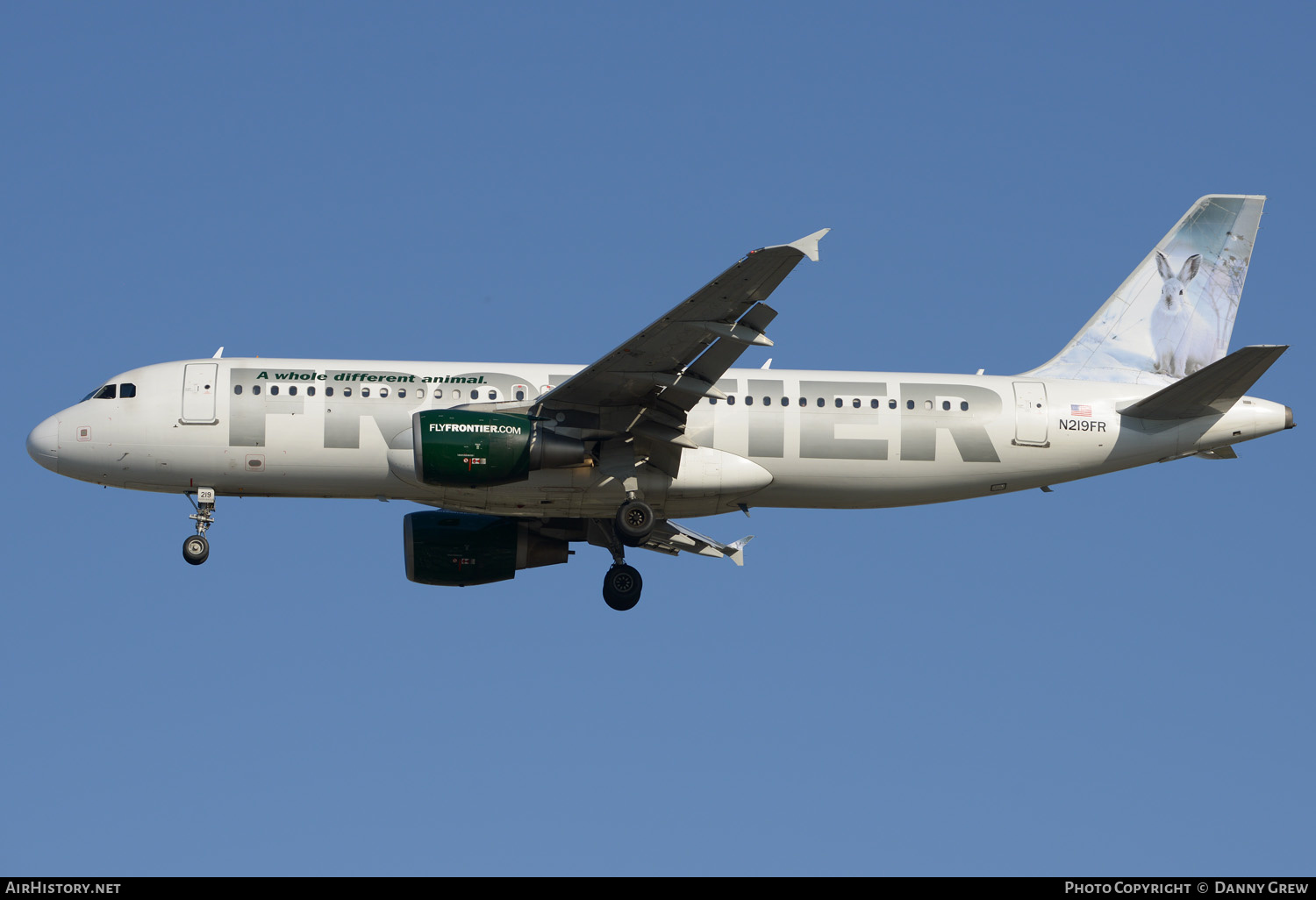 Aircraft Photo of N219FR | Airbus A320-214 | Frontier Airlines | AirHistory.net #338717