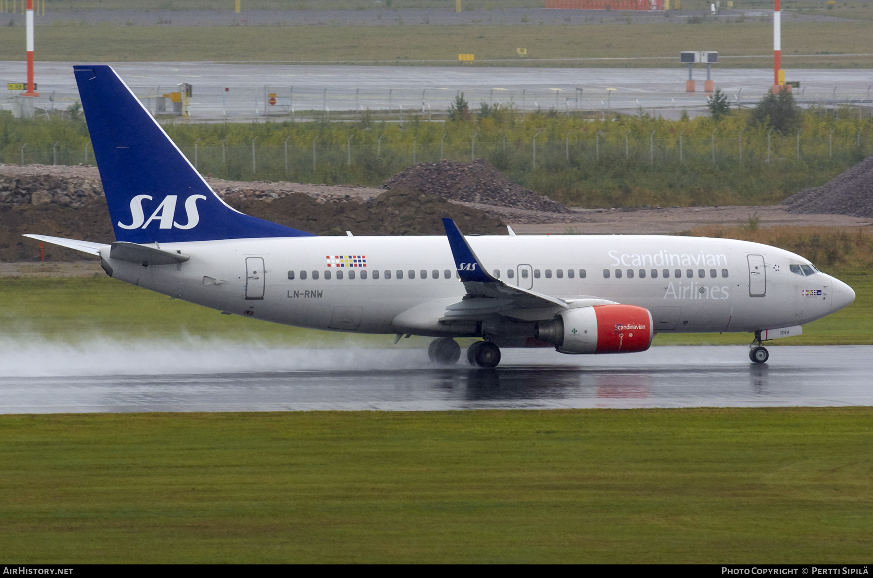 Aircraft Photo of LN-RNW | Boeing 737-783 | Scandinavian Airlines - SAS | AirHistory.net #338850