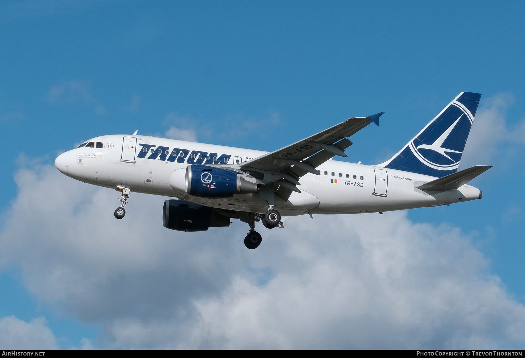 Aircraft Photo of YR-ASD | Airbus A318-111 | TAROM - Transporturile Aeriene Române | AirHistory.net #338870