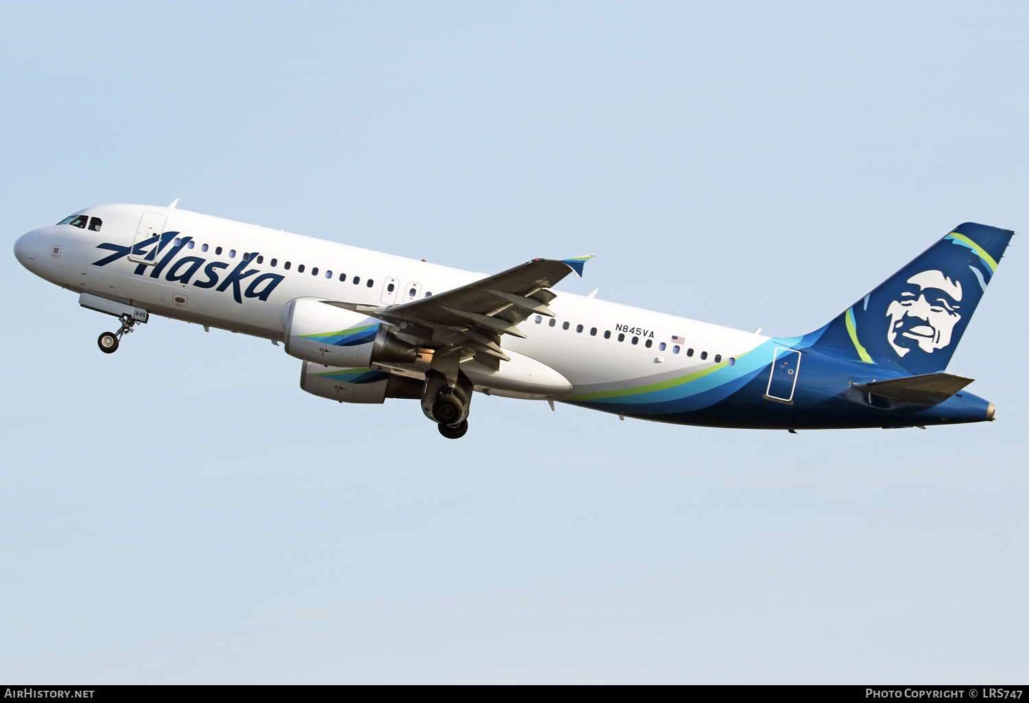 Aircraft Photo of N845VA | Airbus A320-214 | Alaska Airlines | AirHistory.net #338920