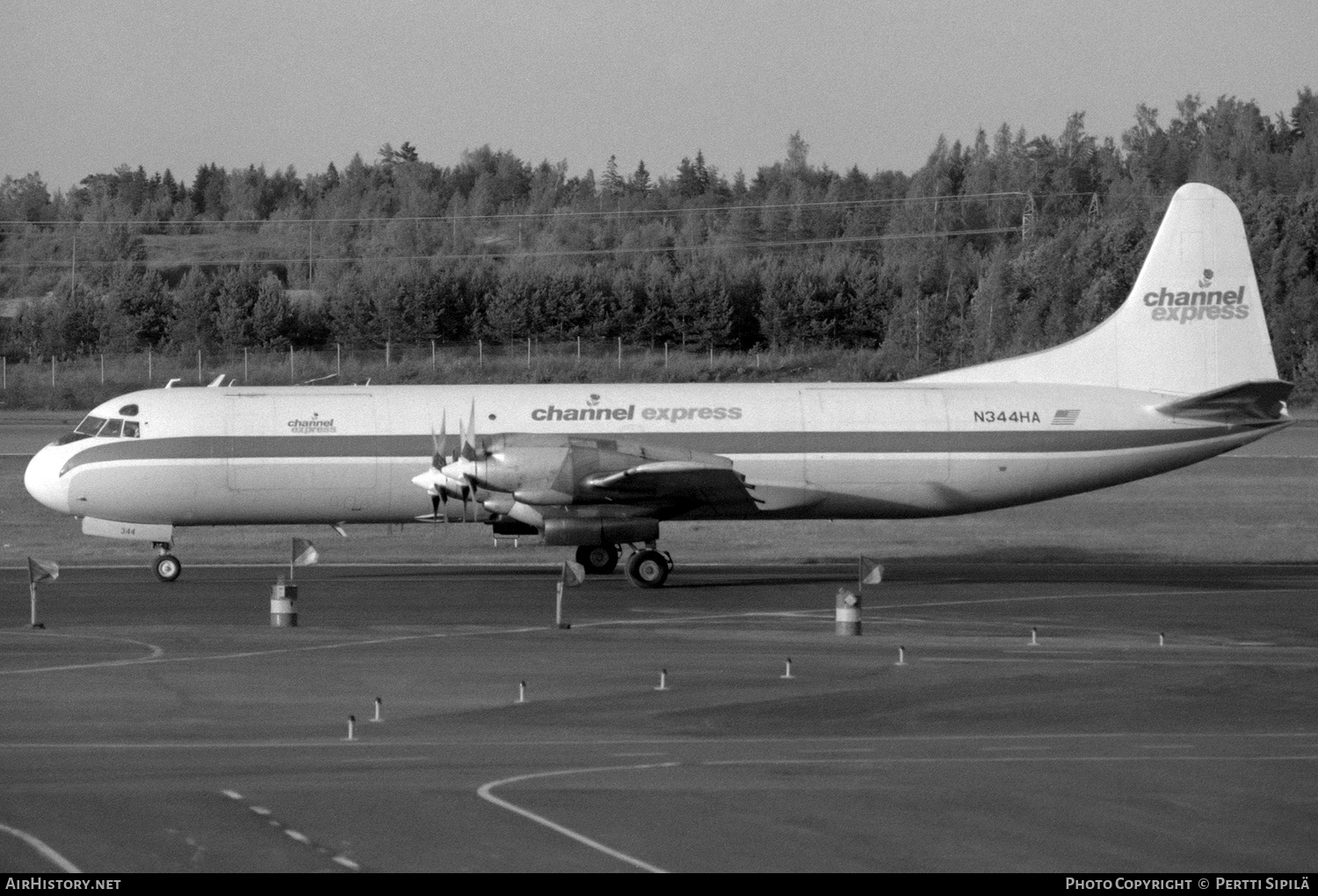 Aircraft Photo of N344HA | Lockheed L-188A(F) Electra | Channel Express | AirHistory.net #338958