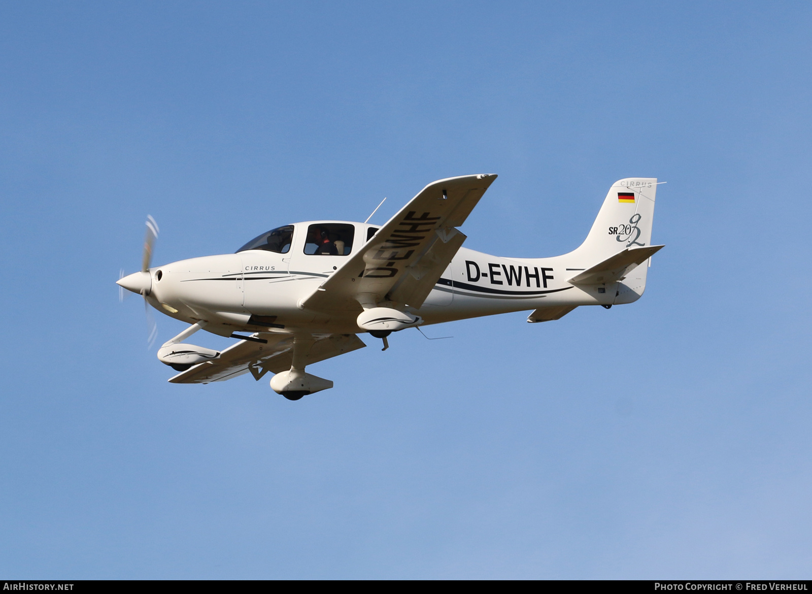 Aircraft Photo of D-EWHF | Cirrus SR-20 G2 | AirHistory.net #339010