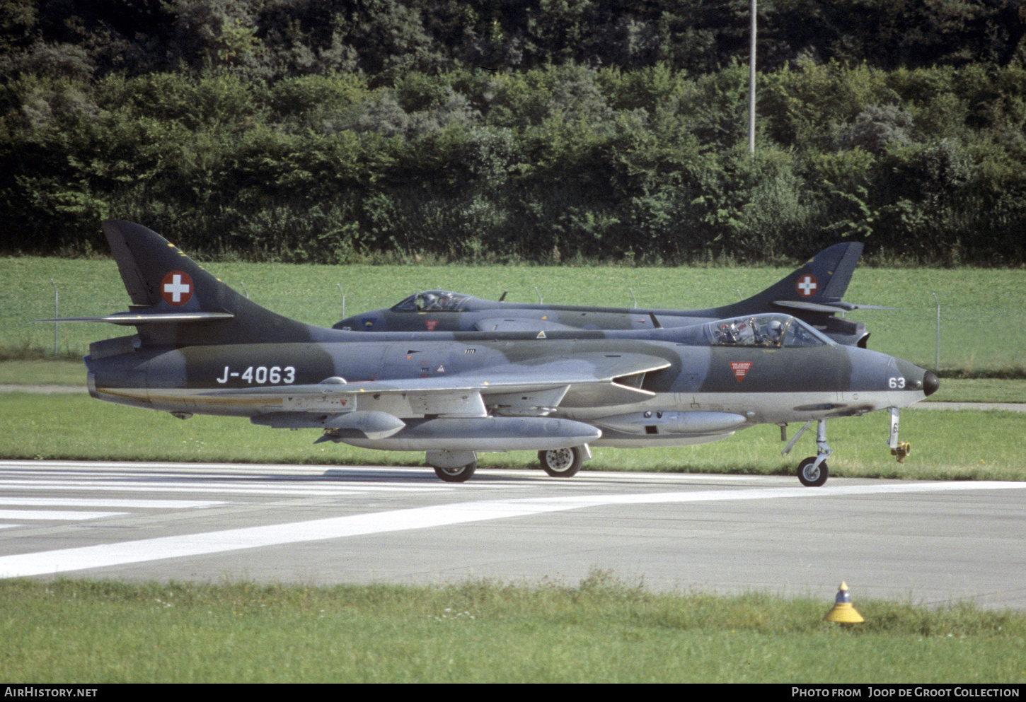 Aircraft Photo of J-4063 | Hawker Hunter F58 | Switzerland - Air Force | AirHistory.net #339060