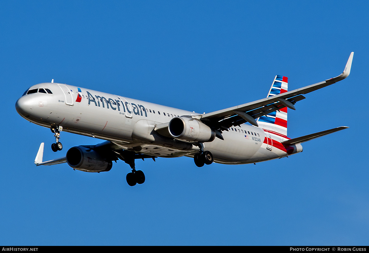 Aircraft Photo of N132AN | Airbus A321-231 | American Airlines | AirHistory.net #339121