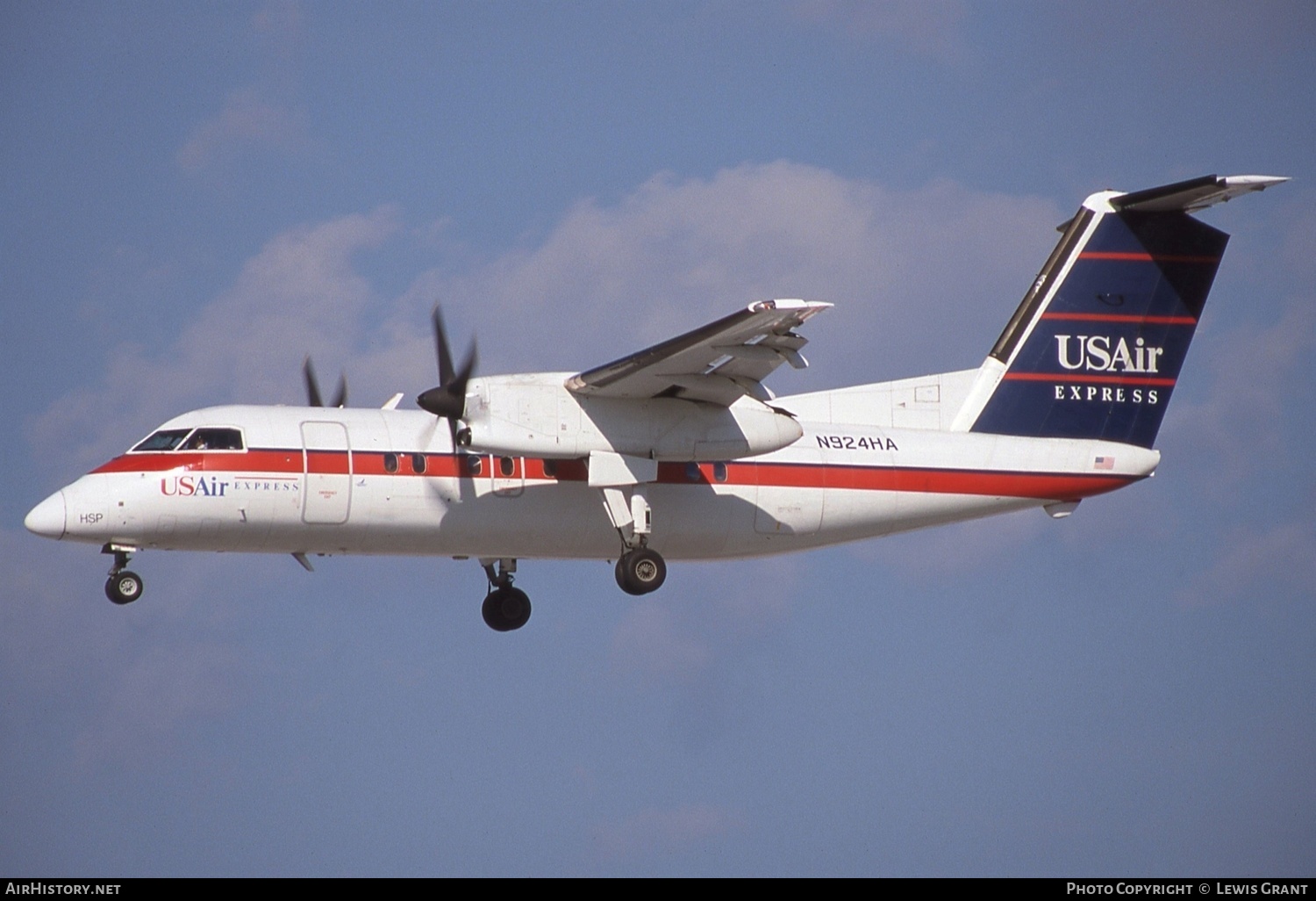 Aircraft Photo of N924HA | De Havilland Canada DHC-8-102 Dash 8 | USAir Express | AirHistory.net #339150