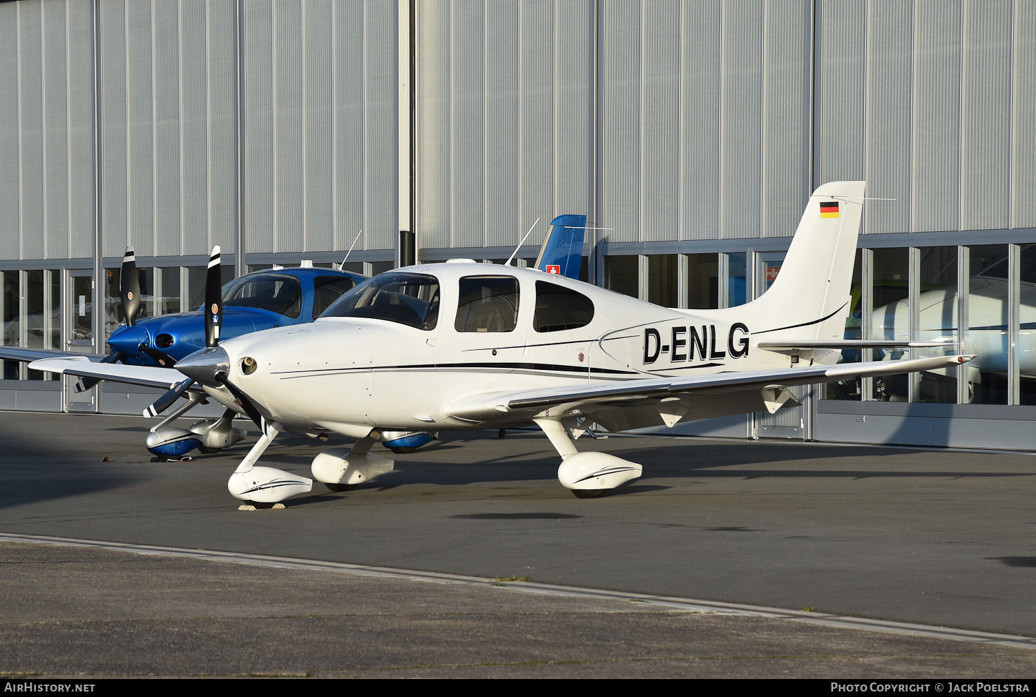 Aircraft Photo of D-ENLG | Cirrus SR-22 G2-GTS | AirHistory.net #339240