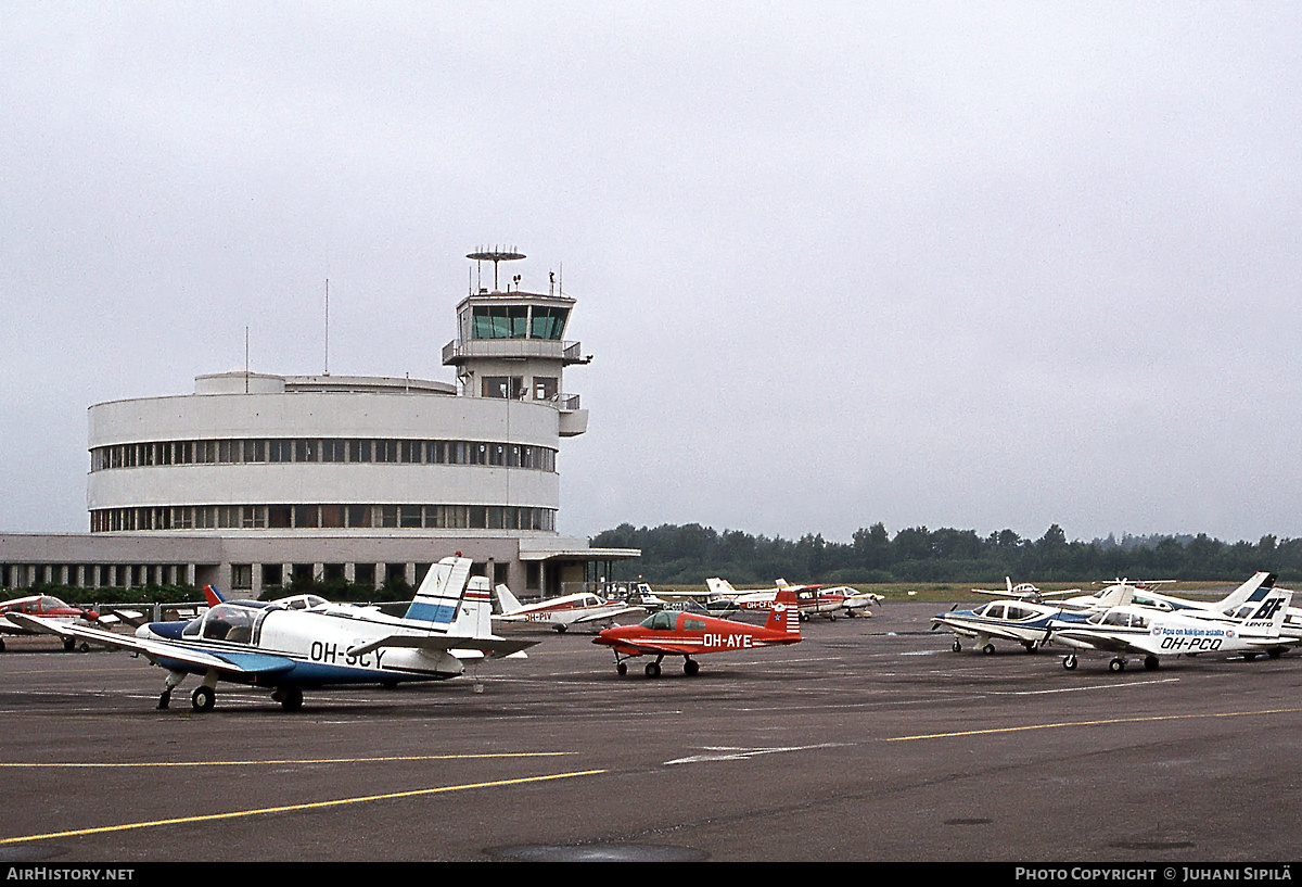 Airport photo of Helsinki - Malmi (EFHF / HEM) in Finland | AirHistory.net #339342