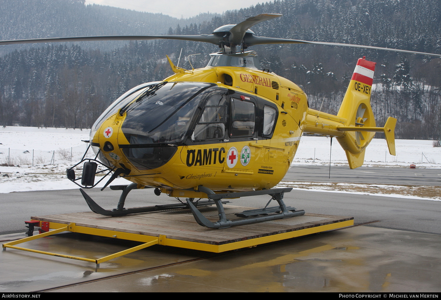 Aircraft Photo of OE-XEY | Eurocopter EC-135T-2+ | ÖAMTC | AirHistory.net #339376