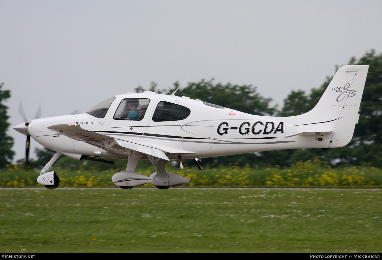 Aircraft Photo of G-GCDA | Cirrus SR-20 G3-GTS | AirHistory.net #339382