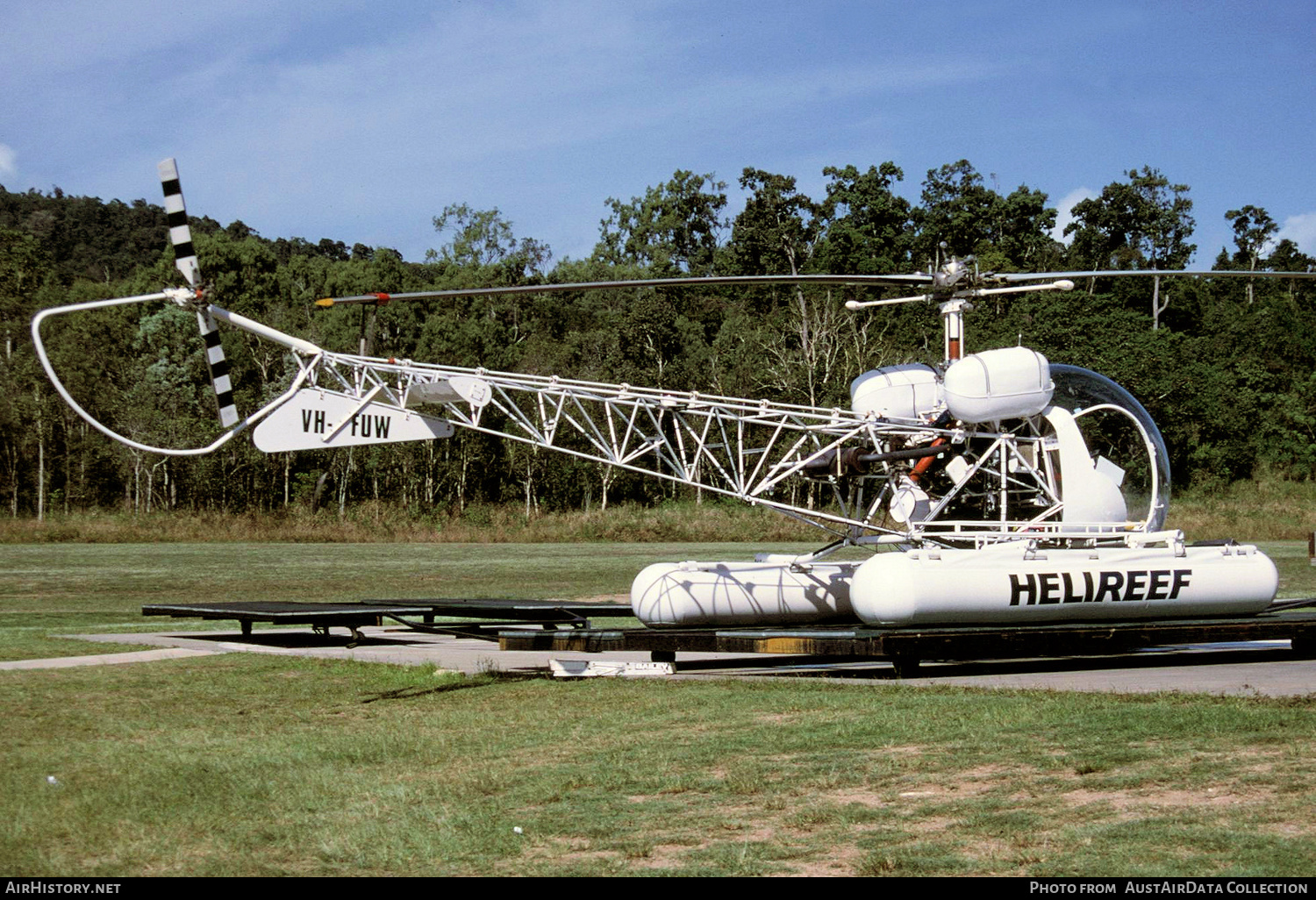 Aircraft Photo of VH-FUW | Bell 47G-5A | HeliReef | AirHistory.net #339390